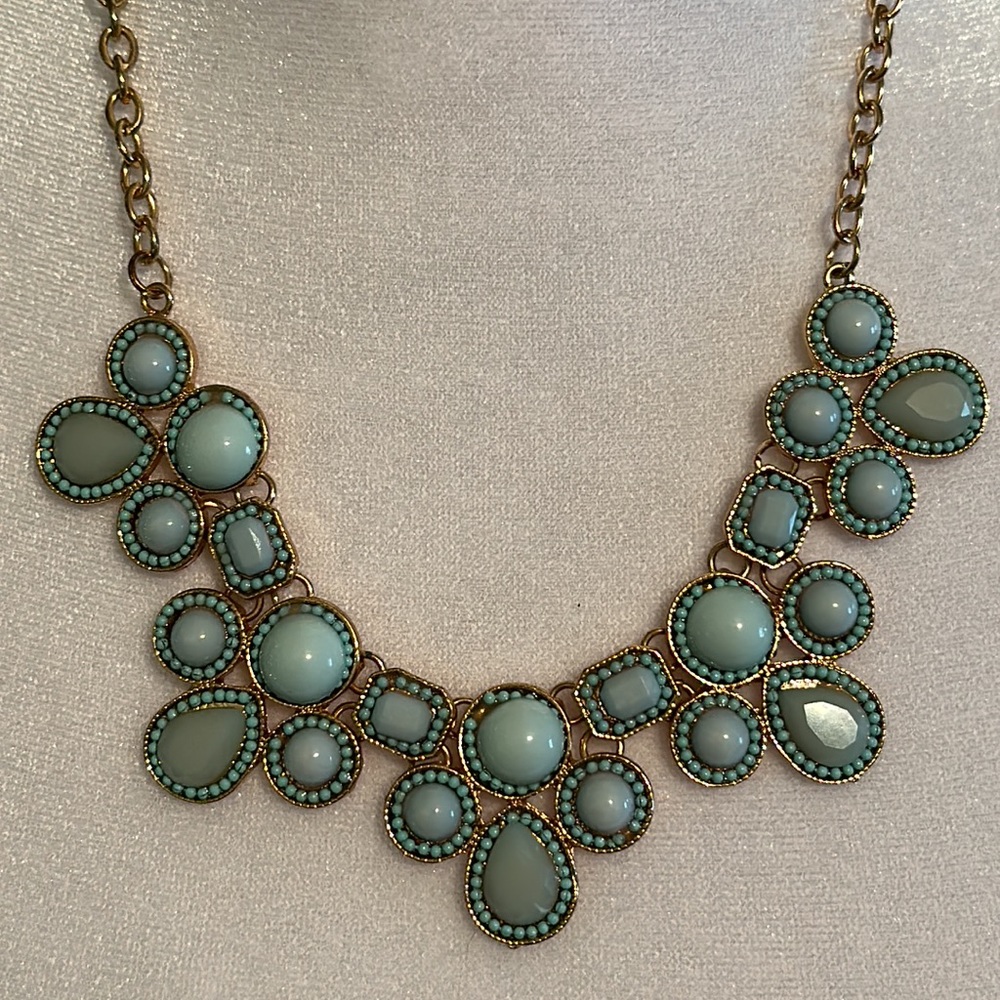 Statement necklace - Picture 3 of 4